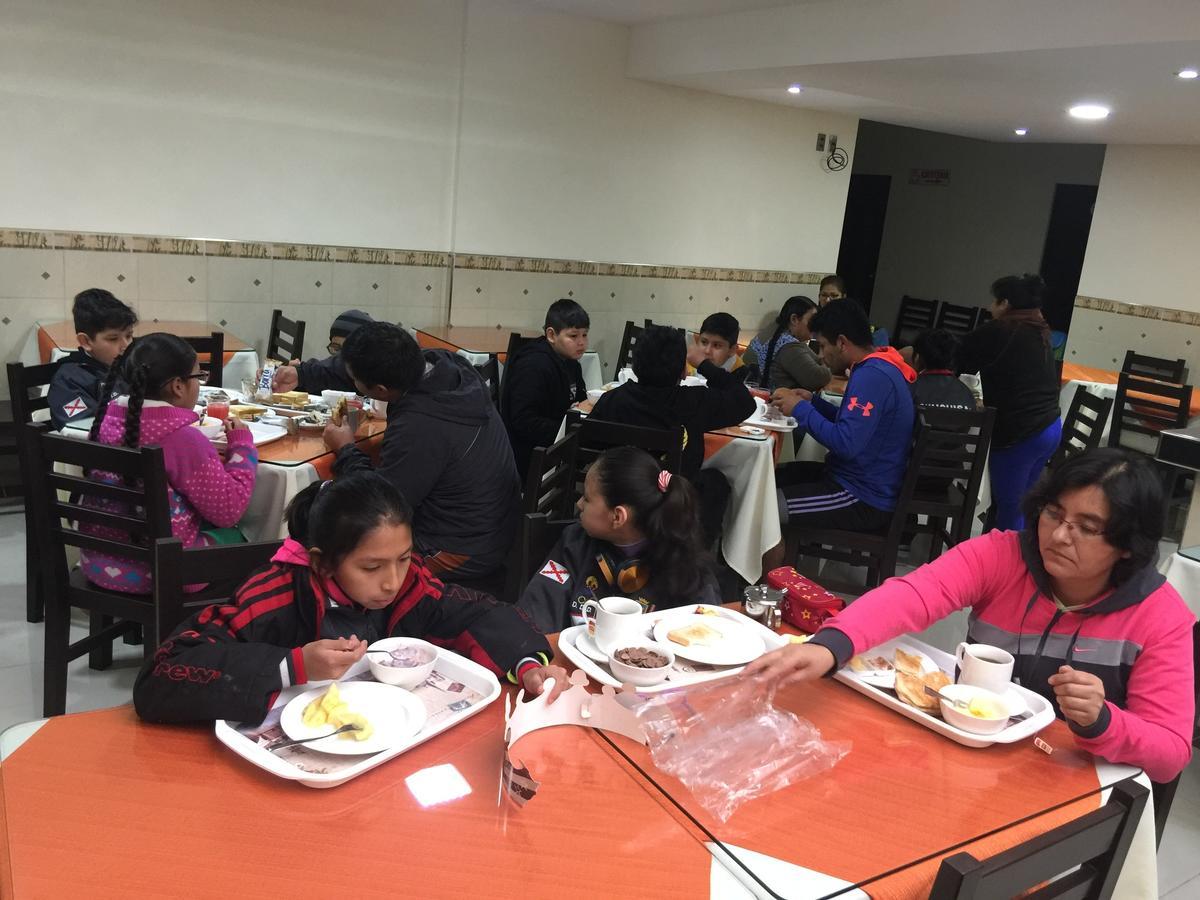 Armenia Hotel Cochabamba Eksteriør billede